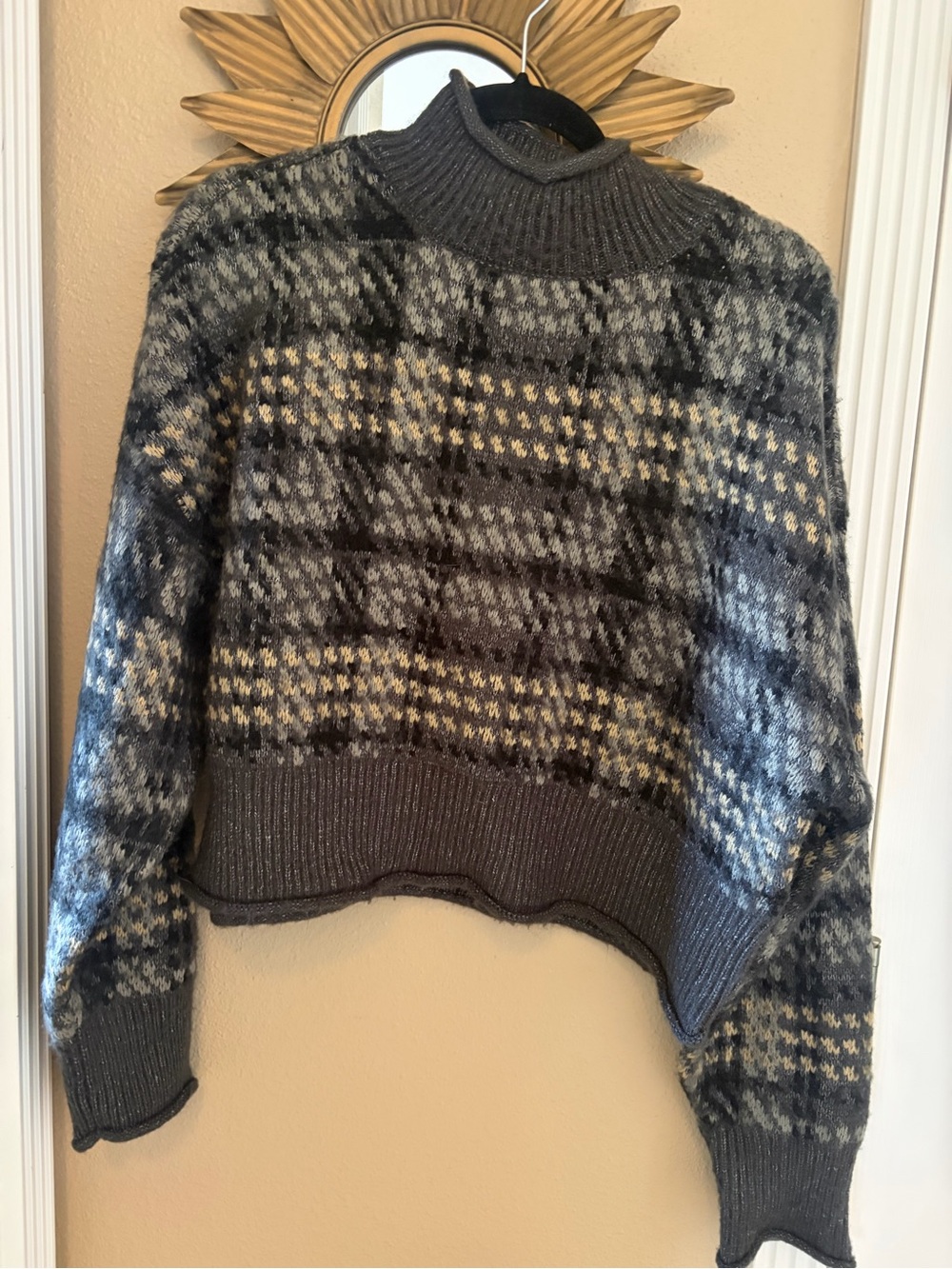 Arizona Plaid Soft Long Sleeved Cowl Neck Women’s Cropped Sweater M/L